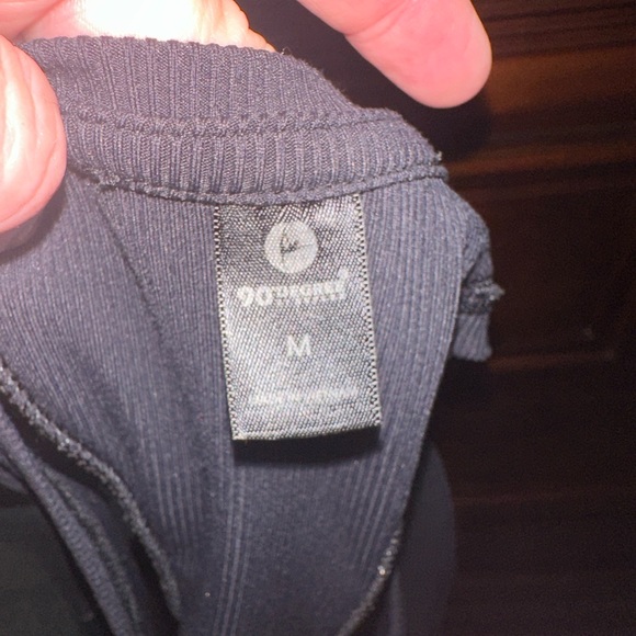 90 degrees Crop Top - Picture 2 of 4